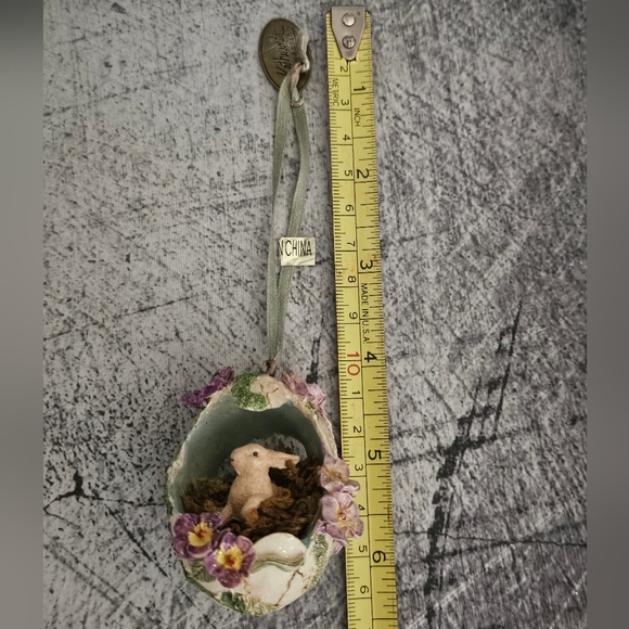 Floral Cracked Egg Hanging Ornament with Bunny Rabbit - Picture 7 of 11